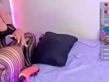 Chaturbate Sex Cam of im_foxy011