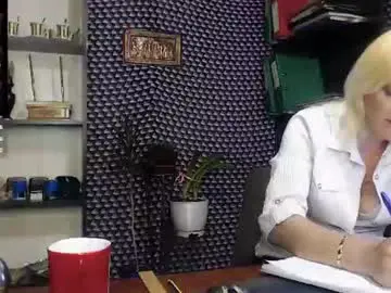 nadin_slut from chaturbate