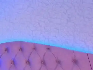 Chaturbate Live Sex Cam of saraa_joness_