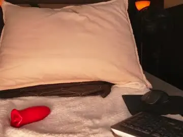 Chaturbate Live Sex Cam of aryaparker