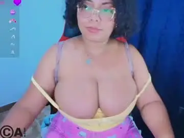 Chaturbate Live Sex Cam of italy__boobs_