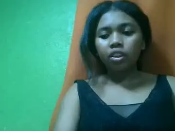 Chaturbate Adult Video Chat of vierge28430