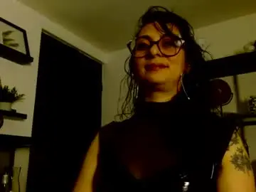 Chaturbate Best live sex cam show of serena_xyz