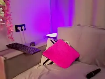 aliseglow from chaturbate