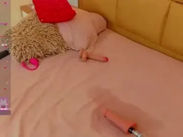 Chaturbate Best live sex cam show of larsonmia