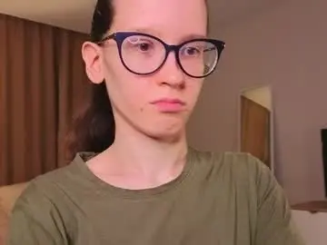 lynettebails from chaturbate