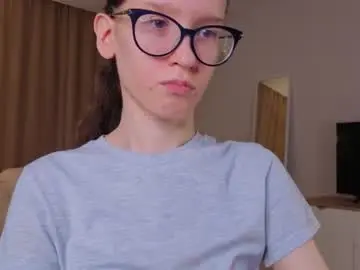 Chaturbate Live Sex Cam of lynettebails