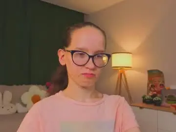 Chaturbate Watch Live Sex Cams of lynettebails