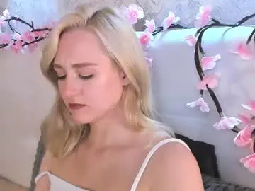 Chaturbate Live Sex Cam of chloedeccker