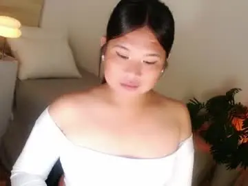 kayleepinay from chaturbate
