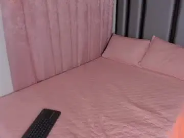 Chaturbate Live Sex Cam of vaioleth23