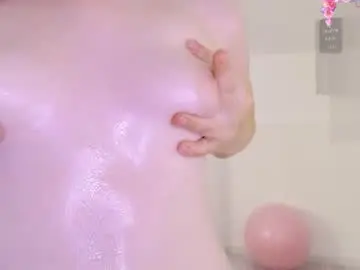 holly_kittenss from chaturbate
