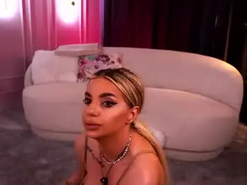 Chaturbate Free Live Porn of pearlplenty
