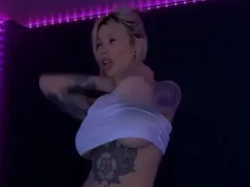 Chaturbate Live Sex Cam of alexamason