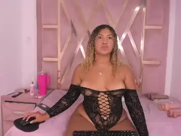 Chaturbate Free Live Porn of ambarglowasm