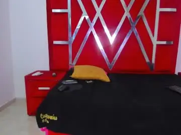 Chaturbate Free Live Porn of ambarglowasm