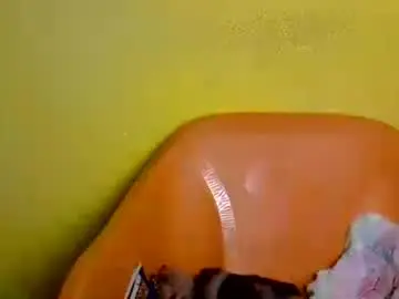Chaturbate Live Sex Cam of creamyposh1