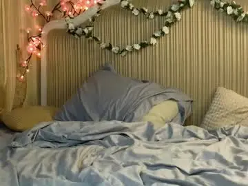 Chaturbate Live Sex Cam of foxxx_tail