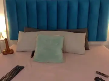 Chaturbate Live Sex Cam of madisonsmith1