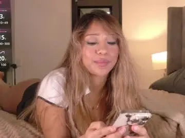 Chaturbate Live Sex Cam of paulaacam