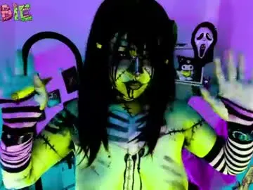 Chaturbate Live Sex Cam of kuromi_bush