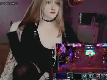 Chaturbate Nude Webcam of raiingurl