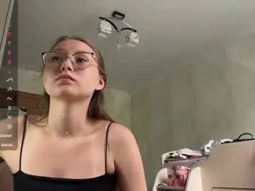 Chaturbate Watch Live Sex Cams of lucindascercy