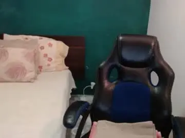 Chaturbate Sex Cam of scarlett_duboi1