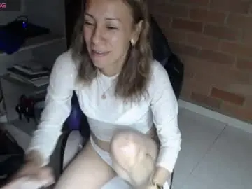 Chaturbate Free Live Porn of cristin_doll