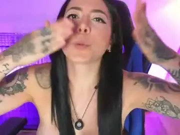 evasavage from chaturbate