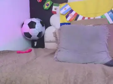 Chaturbate Best live sex cam show of miaabrown__
