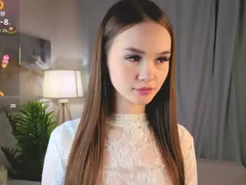Chaturbate Live Sex Cam of alyshaplescia