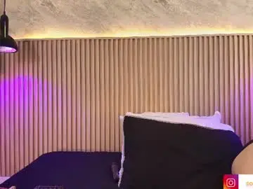 Chaturbate Live Sex of big_tits_in_your_face