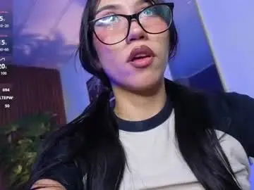 Chaturbate Nude Webcam of miaa_lee777