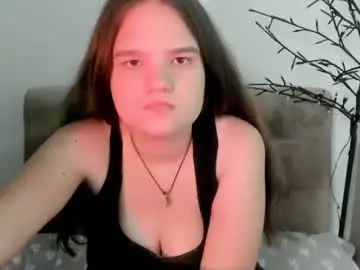 Chaturbate Watch Live Sex Cams of adelecruzz