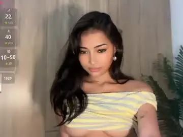 Chaturbate Live Sex Cam of aria_cinco7251