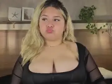 Chaturbate Free Porn Cam of zafiro_claire