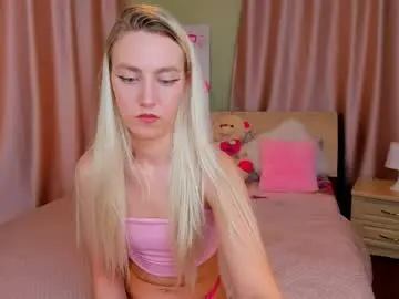 Chaturbate Live Sex Cam of mishapallmer