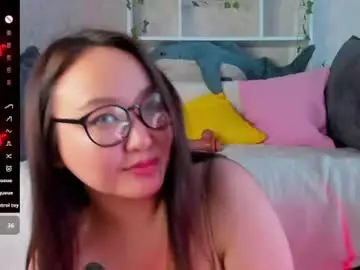Chaturbate Live Sex Cam of scarlet_luminous