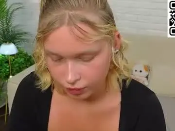 Chaturbate Sex Cam of angelic_coy