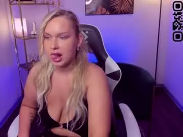 Chaturbate Live Sex Cam of angelic_coy