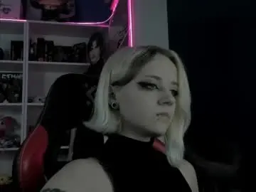 Chaturbate Live Sex of holy_mistresss