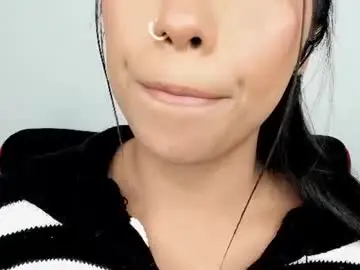 Chaturbate Free Porn Cam of kim_mouth17