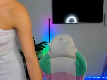 Chaturbate Live Sex Cam of cherry__kiss