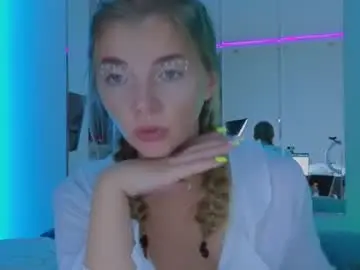 carriebradshawww from chaturbate