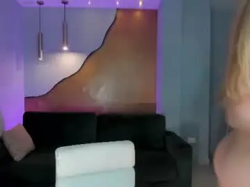Chaturbate Adult Webcams of niaholland