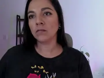 Chaturbate Live Sex Cam of pink_kitten_