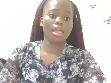 queen_poppy from chaturbate
