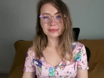 Chaturbate Nude Webcam of mia_luxx92