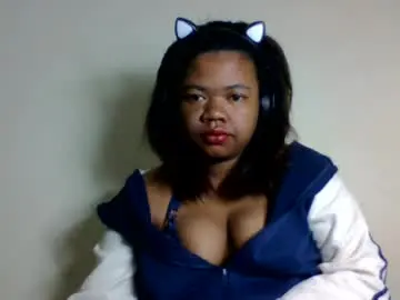 Chaturbate Live Porn of lumira_belle
